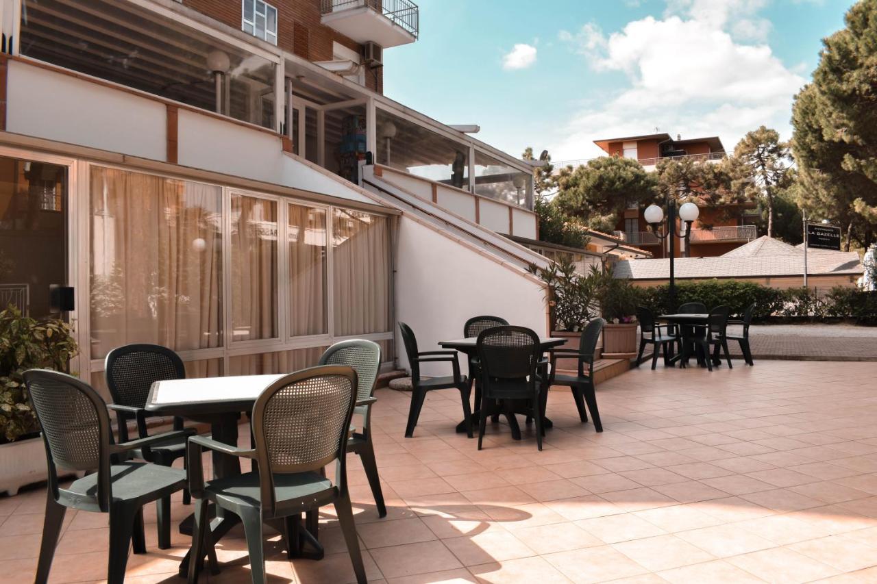 Zeus Hotel 3*