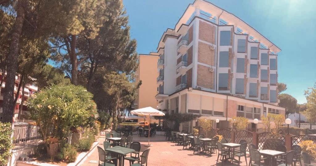 Hotel Zeus 3*